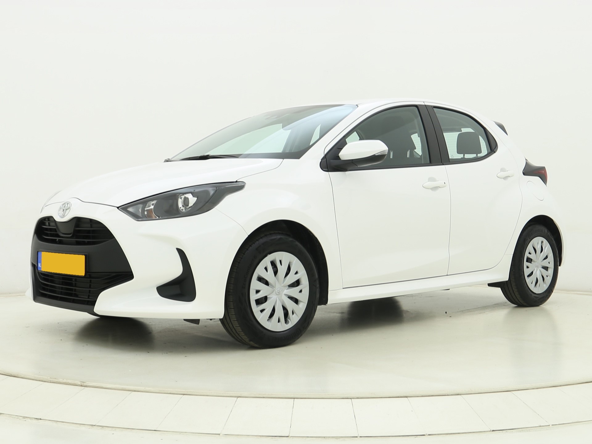Primary Image toyota and yaris
